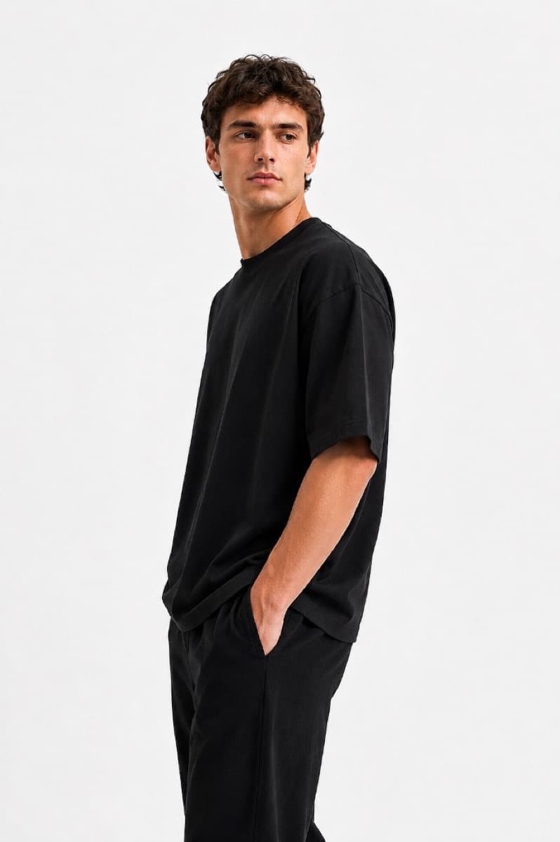 Heavy Oversized T-Shirt - Midnight Black - Side
